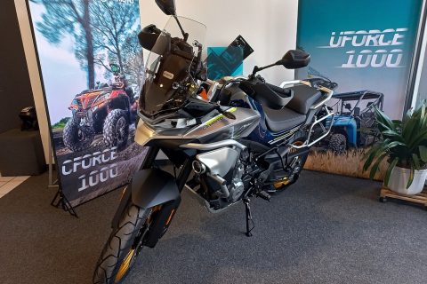 CF-Moto 800 MT Touring inklusive Koffersystem