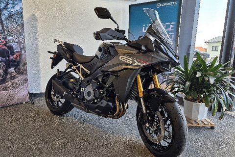 Suzuki GSX-S1000 GX