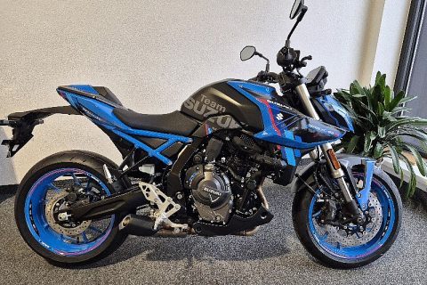 Suzuki GSX 8S ---SONDERMODELL---TEAM SUZUKI streng limitiert