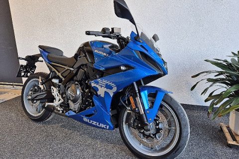 Suzuki GSX-8R