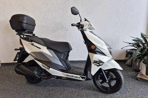 Suzuki Avenis 125
