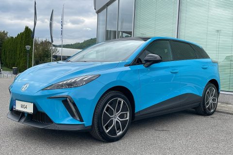 MG MG4 EV  **BIOEM 26.990,-  Trophy 77 kWh.AKKU